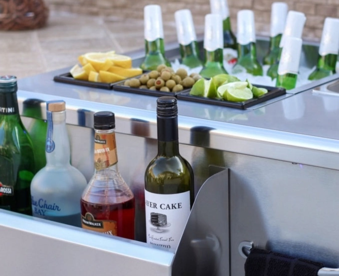 AMD BC-30L-W beverage and prep station garnish bins ice compartment and storage closeup