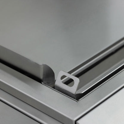 Blaze LTE+ 30 inch griddle cooking surface detail