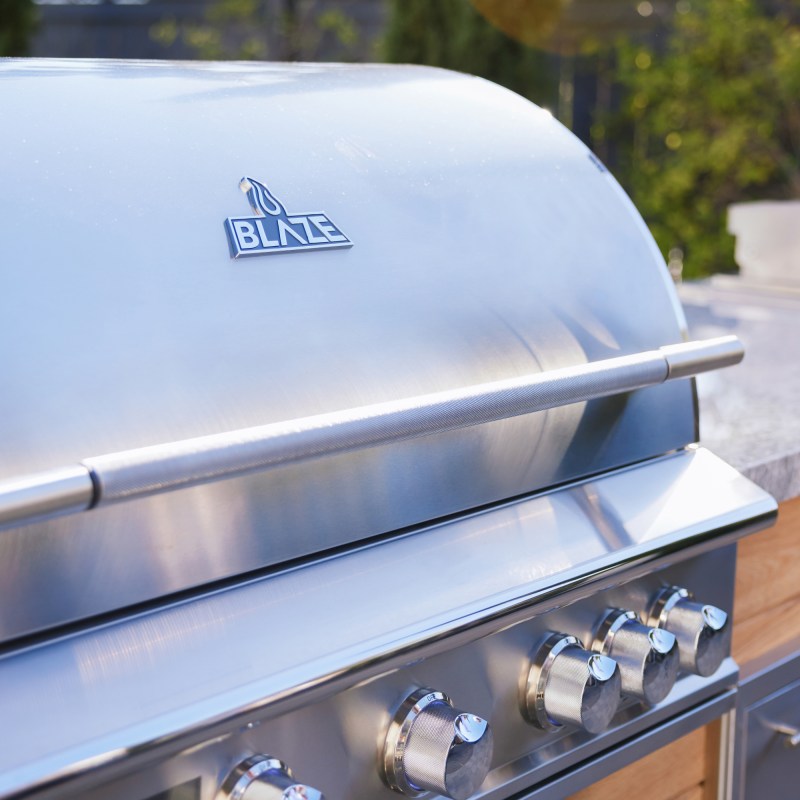 Blaze LTE PRO 32 inch grill built-in detail