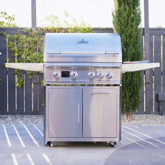 Blaze LTE PRO 32 inch grill on cart full view