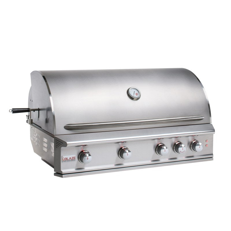 Blaze Professional LUX 44 inch grill closed view